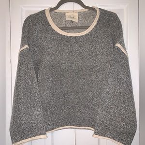 Fantastic Fawn Gray Sweater with Cream Trim Size Small